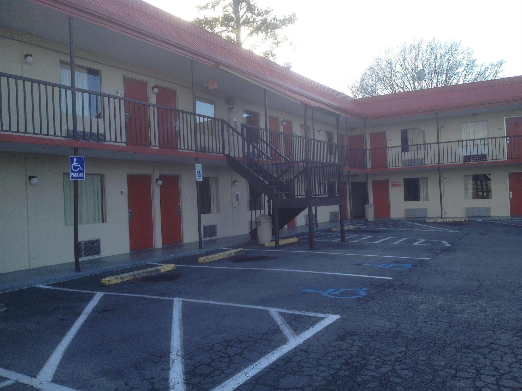 Executive Inn คาลฮูน ภายนอก รูปภาพ
